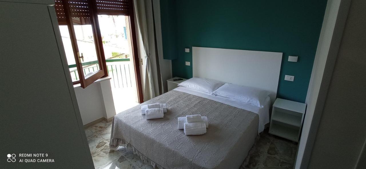Ad Un Passo Dal Mare Bed and Breakfast Praia a Mare Exteriör bild