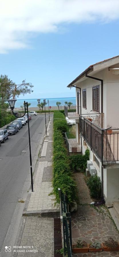 Ad Un Passo Dal Mare Bed and Breakfast Praia a Mare Exteriör bild
