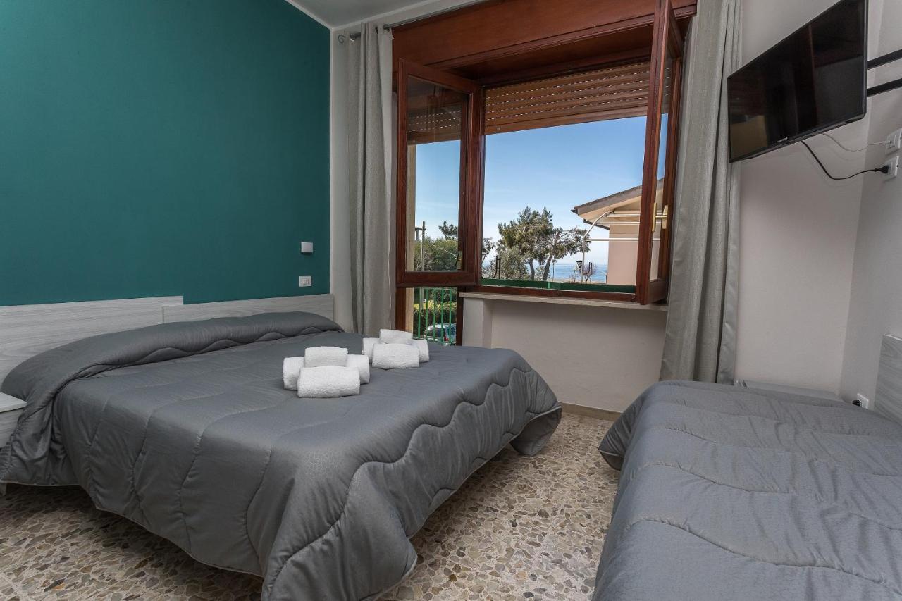 Ad Un Passo Dal Mare Bed and Breakfast Praia a Mare Exteriör bild