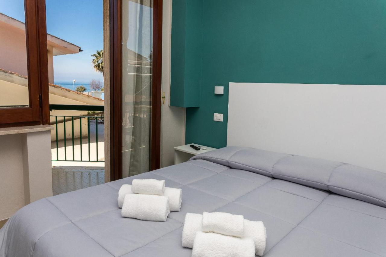 Ad Un Passo Dal Mare Bed and Breakfast Praia a Mare Exteriör bild