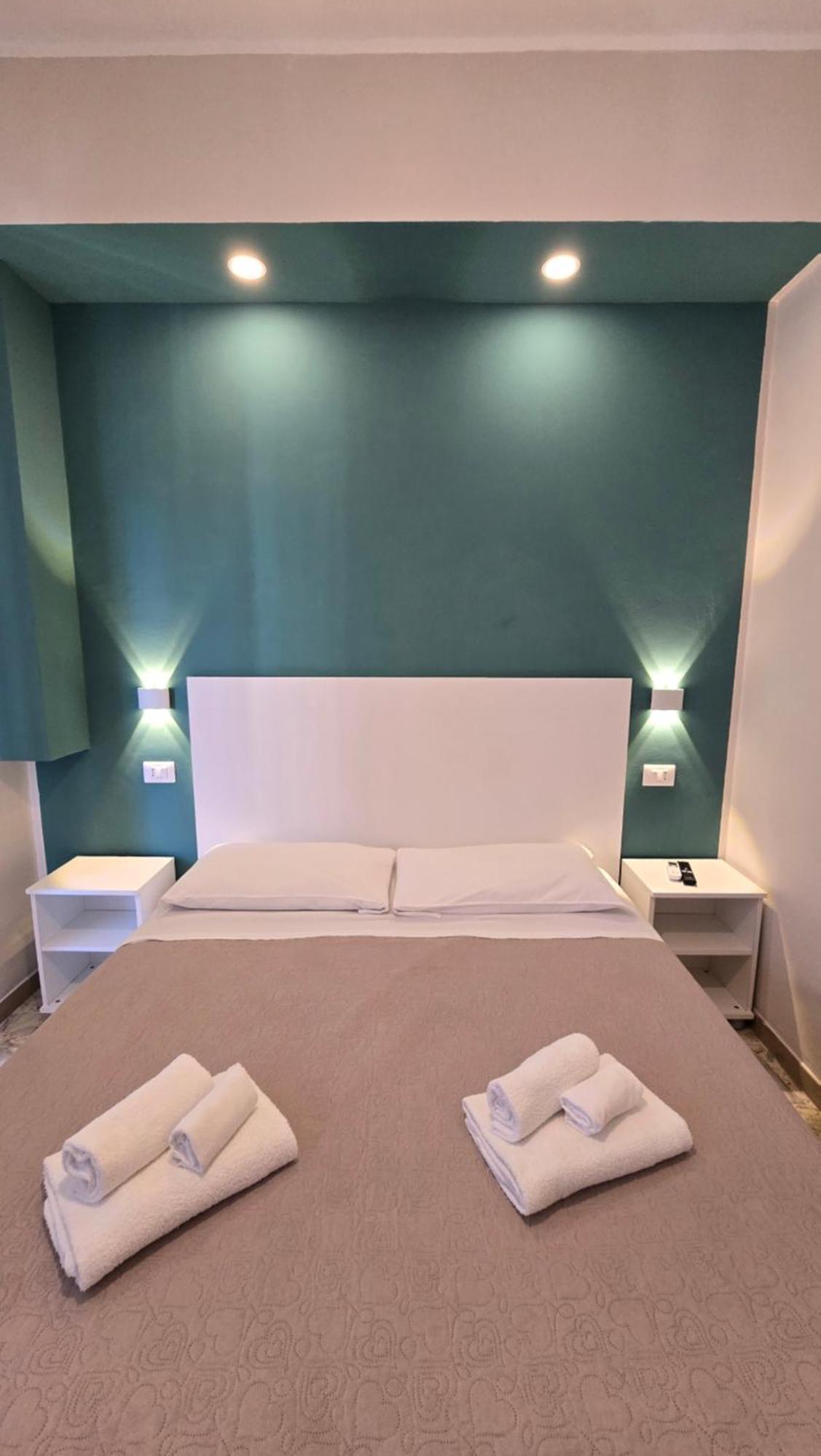 Ad Un Passo Dal Mare Bed and Breakfast Praia a Mare Exteriör bild