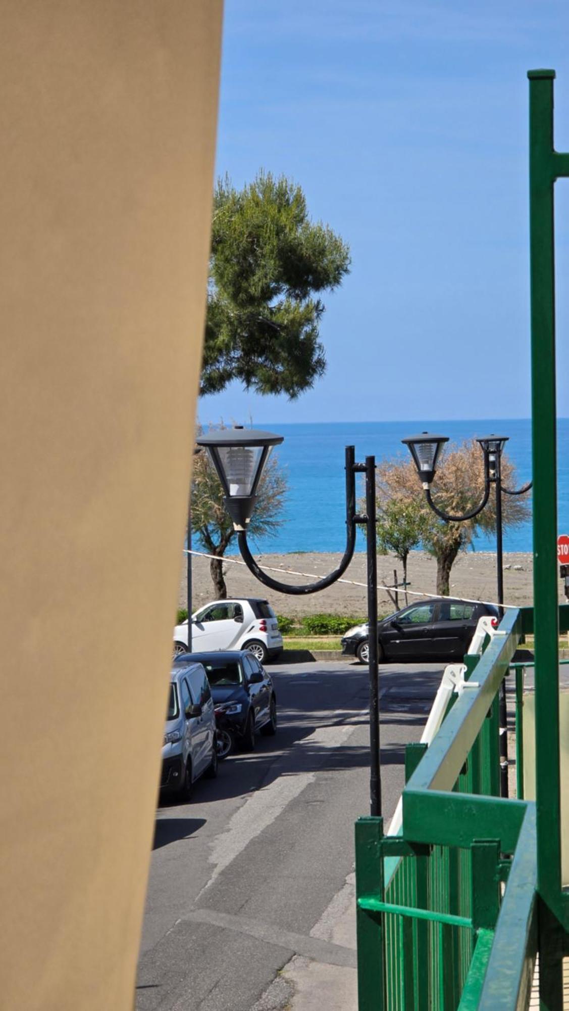 Ad Un Passo Dal Mare Bed and Breakfast Praia a Mare Exteriör bild