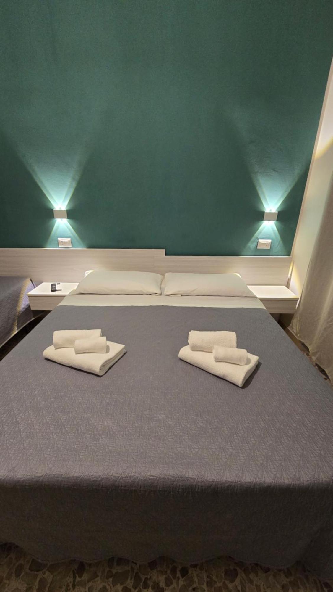 Ad Un Passo Dal Mare Bed and Breakfast Praia a Mare Exteriör bild