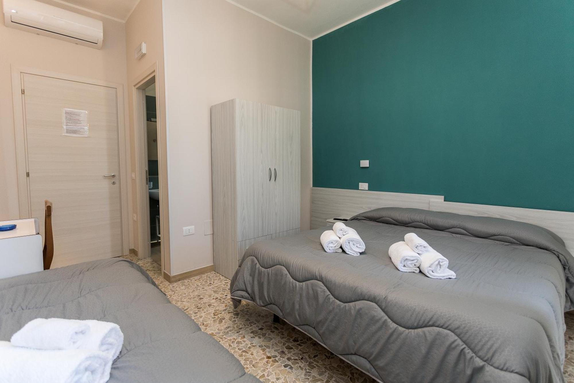 Ad Un Passo Dal Mare Bed and Breakfast Praia a Mare Rum bild